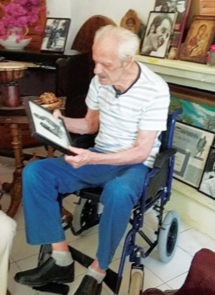 Η απάντηση του Σπύρου Φωκά για την υγεία του: Δεν πεθαίνω ακόμα, αντέχω - Φωτογραφία