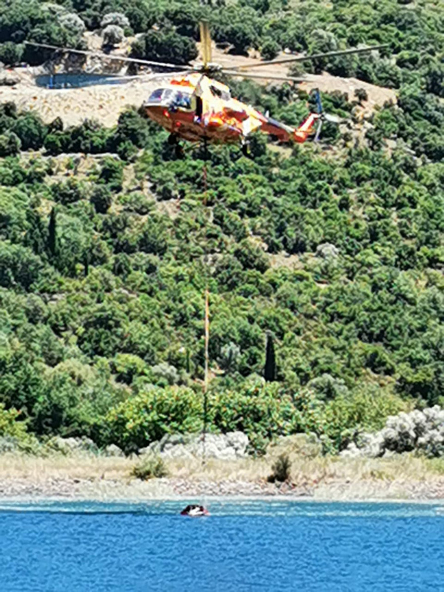 Μεγάλη φωτιά στην Κεφαλονιά: Εκκενώθηκε και δεύτερο χωριό - Ισχυροί άνεμοι 