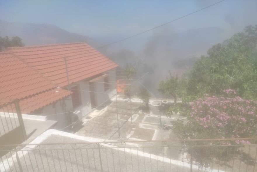 Μεγάλη φωτιά στην Κεφαλονιά: Εκκενώθηκε και δεύτερο χωριό - Ισχυροί άνεμοι 