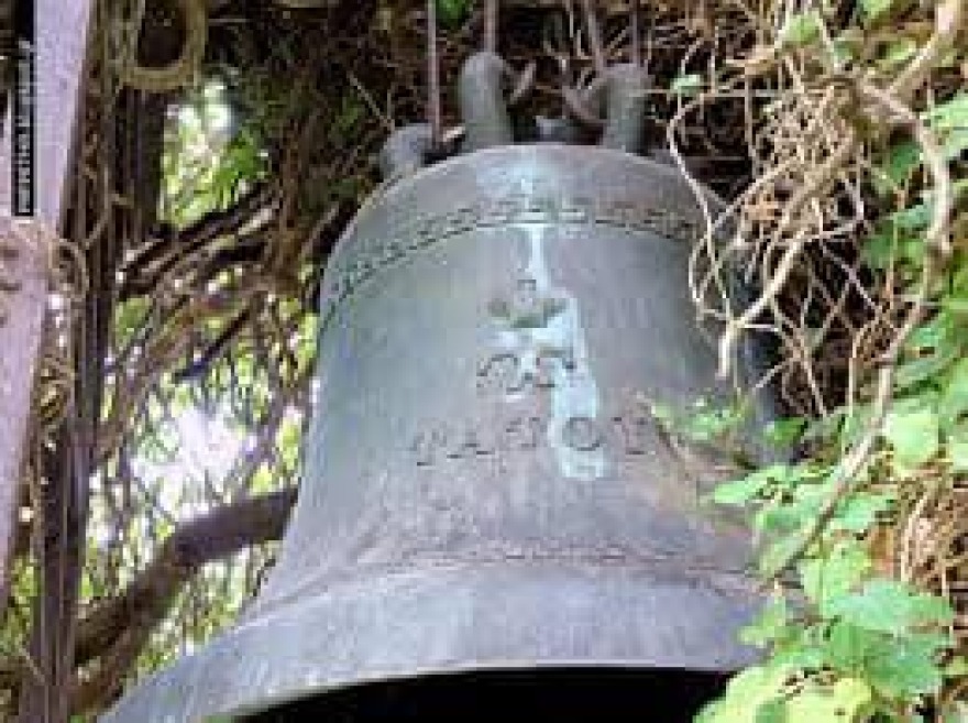 Τατόι - Στο «φως» η ιστορική καμπάνα: Την είχε φέρει η βασίλισσα Όλγα από την Αγία Πετρούπολη