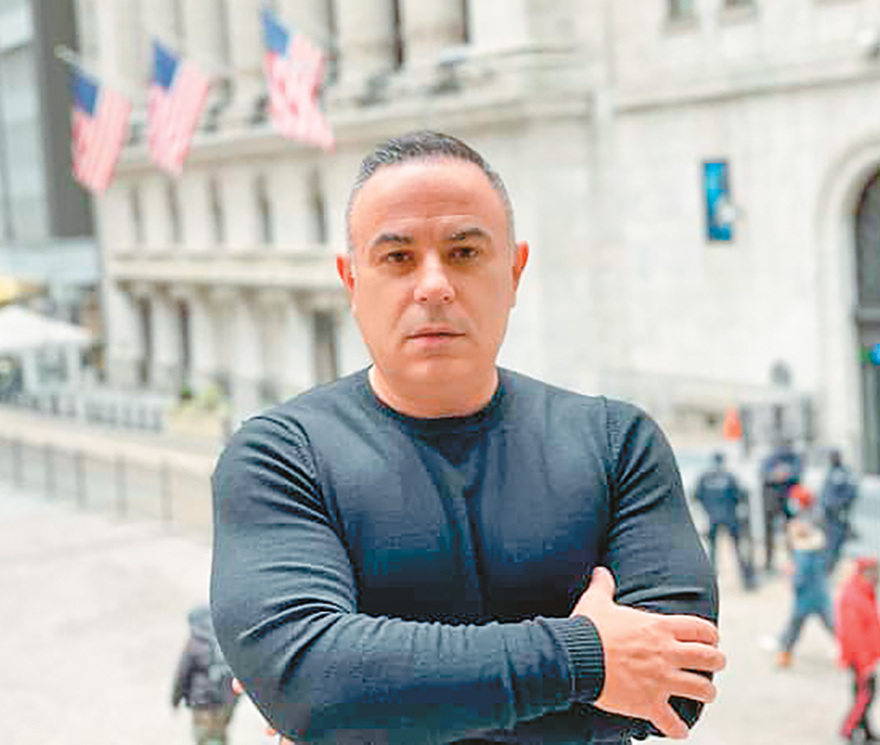 Οι τρεις Έλληνες που έγιναν «γκουρού» του bitcoin