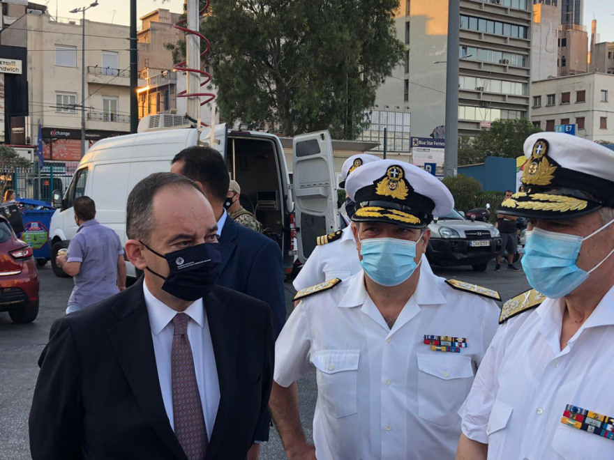 Κυβερνητικός συναγερμός για τέταρτο κύμα: Νέα μέτρα από σήμερα -Τι αλλάζει στα ταξίδια