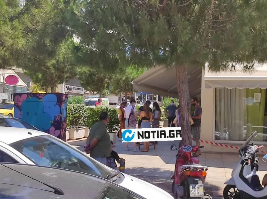 Rapid test: Ουρές και σήμερα στο Σύνταγμα