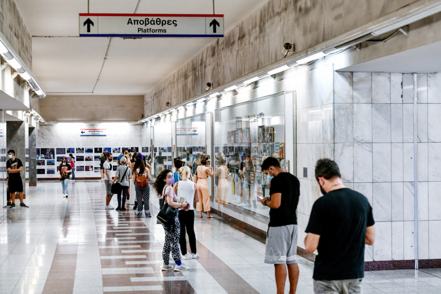 Rapid test: Ουρές και σήμερα στο Σύνταγμα