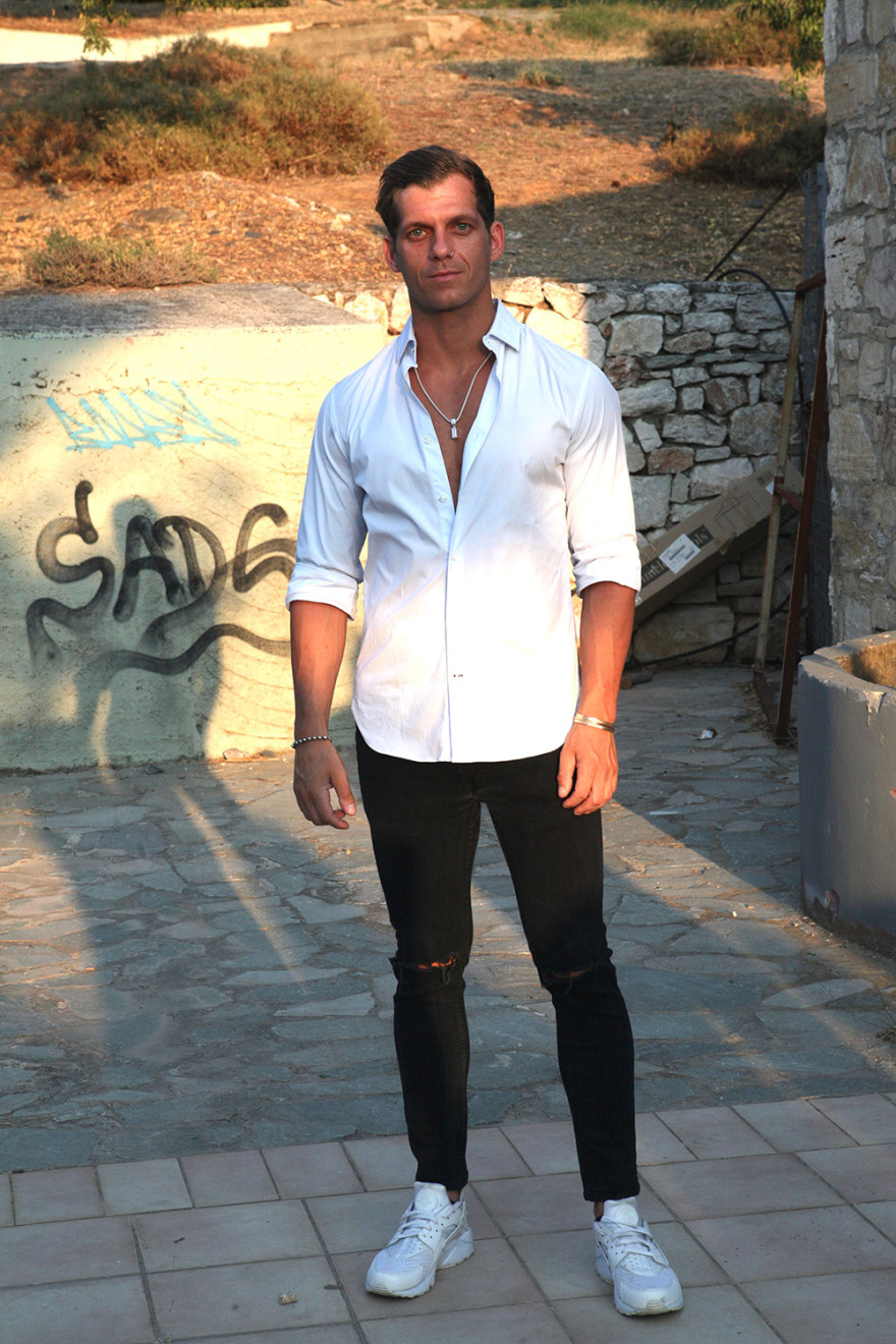 Survivor ο μεγάλος τελικός: Νικητής ο  Σάκης Κατσούλης - Μικρότερη της μονάδας η διαφορά ανάμεσα στους φιναλίστ - Δείτε φωτογραφίες και βίντεο