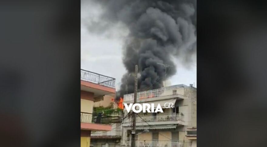 Θεσσαλονίκη: Νεκρός ο άνδρας που έβαλε φωτιά στο σπίτι του και απειλούσε να αυτοκτονήσει