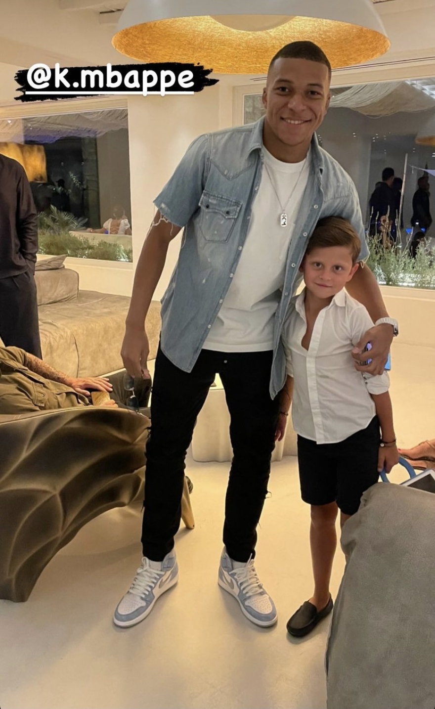 Μύκονος: Συνάντηση κορυφής Εμπαπέ, Πιάνιτς, Μποριέλο με τις....«χρυσές» μπριζόλες του Νουσρέτ