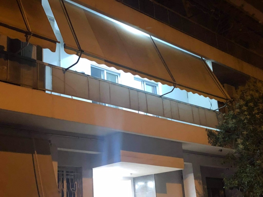 Καλλιθέα: Θρίλερ με νεκρό ζευγάρι ηλικιωμένων σε διαμέρισμα - Φωτογραφίες