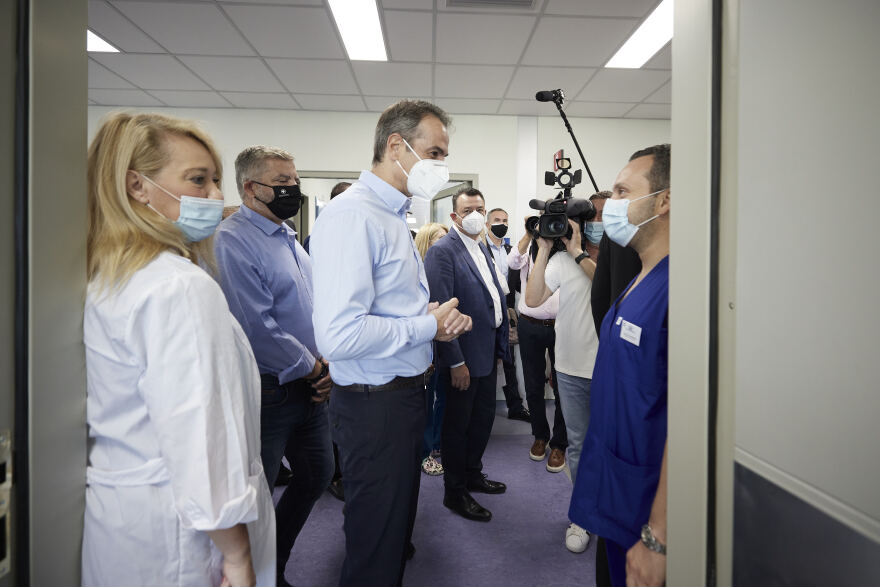 Μητσοτάκης: Το 99% των πολιτών με κορωνοϊό που νοσηλεύτηκαν ή πέθαναν ήταν ανεμβολίαστοι