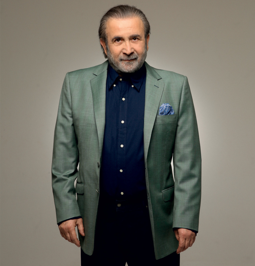 Λάκης Λαζόπουλος: Πώς το βιβλίο για την Τασούλα αποκαλύπτει έναν Λάκη που δεν ξέραμε 