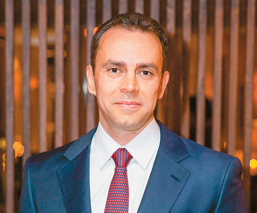 Γιάννης Δράγνης: Γιατί έχουμε άλμα στις διακοπές με superyachts 