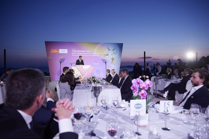 Μητσοτάκης στο Συνέδριο του Economist: Ανάπτυξη 4,3% το 2021 και 6% το 2022