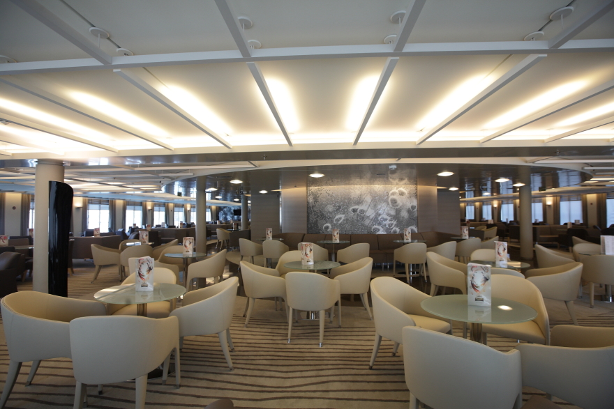 Η απόλυτη εμπειρία διακοπών ξεκινά στα πλοία της Blue Star Ferries!