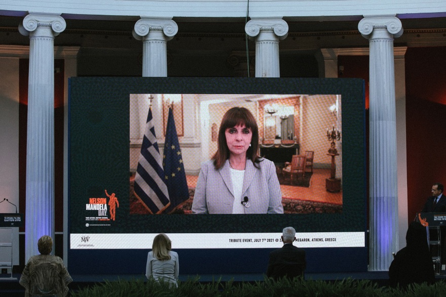 Μαριάννα Β. Βαρδινογιάννη: Κάθε άνθρωπος στον πλανήτη έχει τη δύναμη να μεταμορφώσει τον κόσμο με το αποτύπωμά του