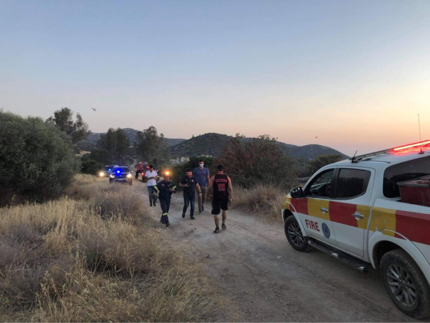 Οριοθετήθηκε η φωτιά στην Ανάβυσσο -  Εκκενώθηκε προληπτικά ο οικισμός Καταφύγι
