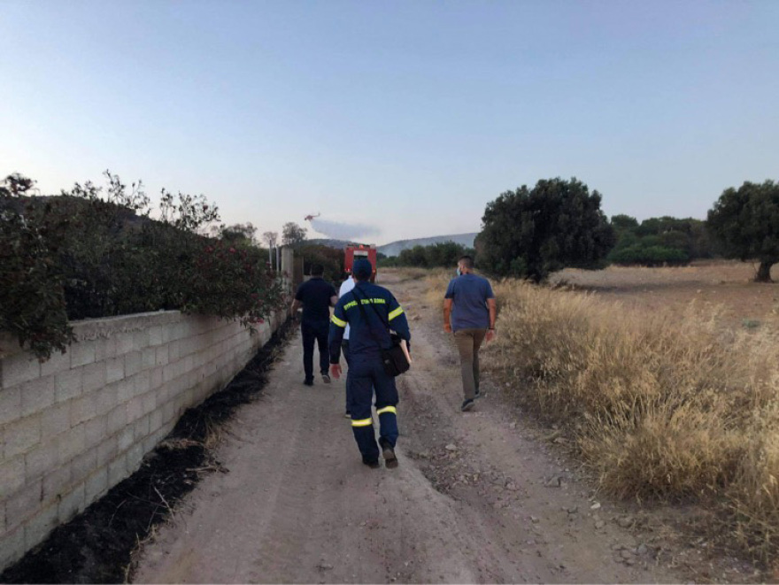 Οριοθετήθηκε η φωτιά στην Ανάβυσσο -  Εκκενώθηκε προληπτικά ο οικισμός Καταφύγι