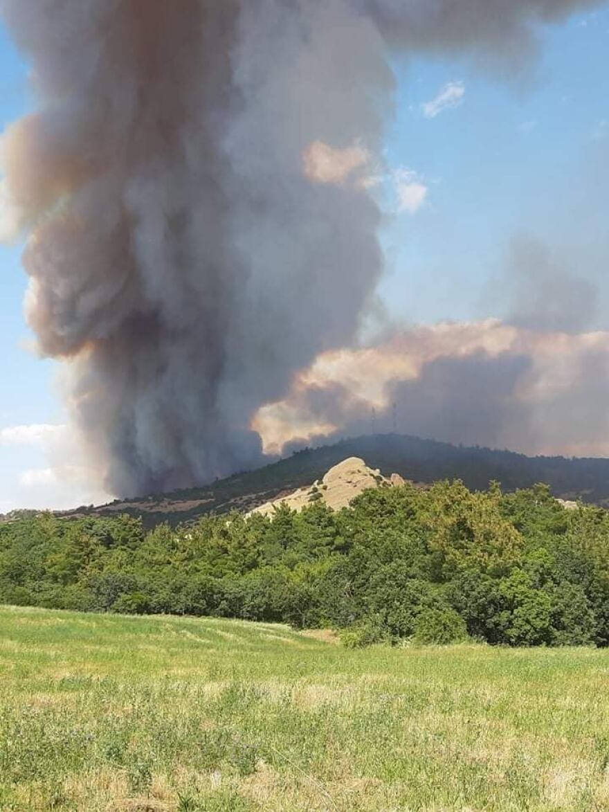 Έβρος: Καλύτερη εικόνα η φωτιά στη Λευκίμη - Σηκώθηκαν ξανά τα ενάερια