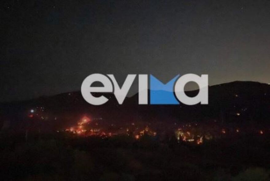 Ολονύχτια μάχη με τις φλόγες στην Εύβοια - Οι φωτιές που μαίνονται στη χώρα