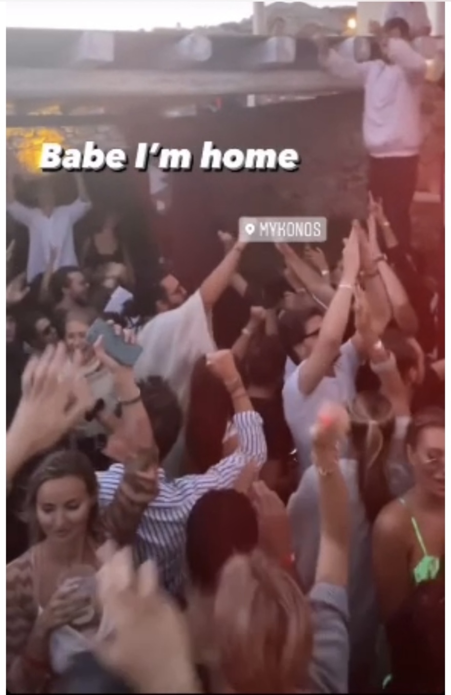 Μύκονος: «Κορωνοπάρτι» δίχως αύριο σε βίλα του νησιού - Δείτε φωτογραφίες