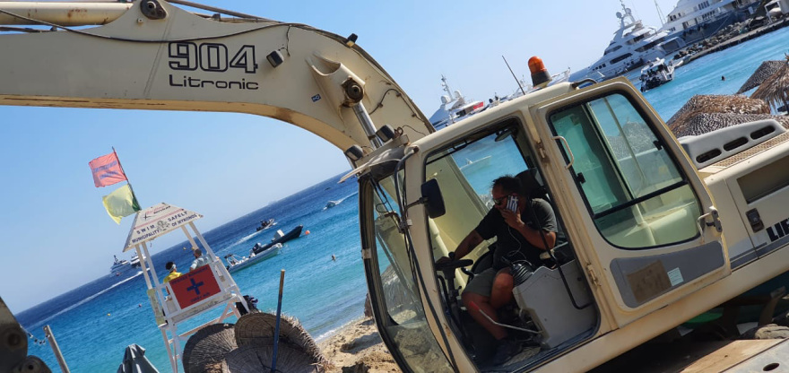 Μύκονος: «Έσκασε» η αποχέτευση από την υπερβολική δόμηση - Βίντεο και φωτογραφίες