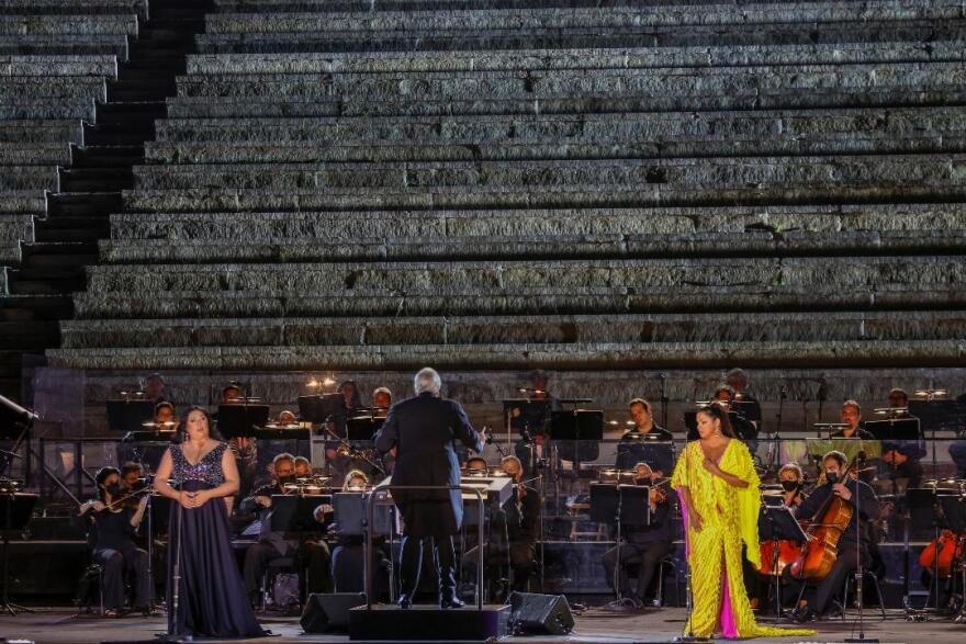 Άννα Νετρέμπκο: Η κορυφαία σοπράνο μάγεψε 8.000 θεατές στο Καλλιμάρμαρο - Φωτογραφίες