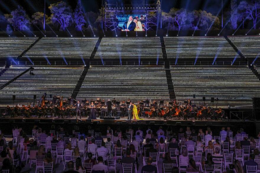 Άννα Νετρέμπκο: Η κορυφαία σοπράνο μάγεψε 8.000 θεατές στο Καλλιμάρμαρο - Φωτογραφίες