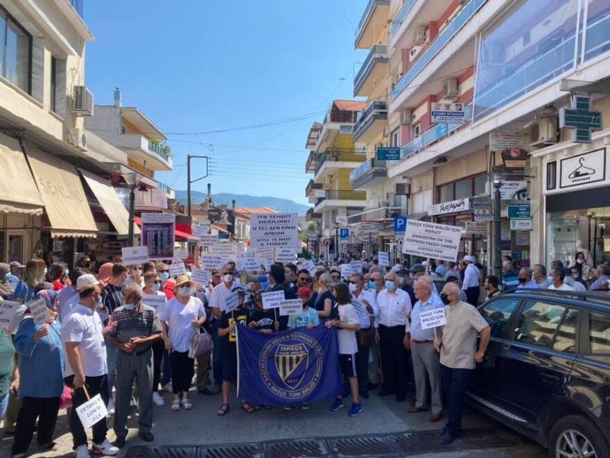 Ξάνθη: «Χέρι-χέρι» Έλληνες μειονοτικοί βουλευτές με «Γκρίζους Λύκους» στην πόλη