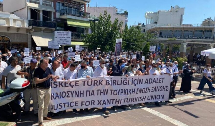 Ξάνθη: «Χέρι-χέρι» Έλληνες μειονοτικοί βουλευτές με «Γκρίζους Λύκους» στην πόλη