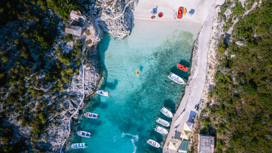 Travel.gr: Το Πρώτο Θέμα παρουσιάζει το νέο μεγάλο δίγλωσσο ταξιδιωτικό portal