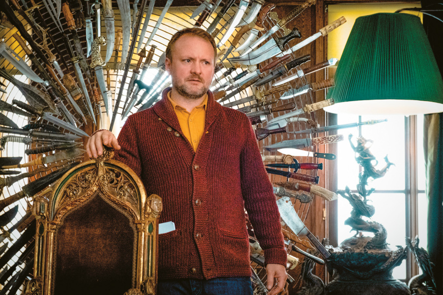 Χόλιγουντ η Ελλάδα: O 007 ντύνεται  Μπενουά Μπλανκ και βρίσκει τον δολοφόνο στις Σπέτσες