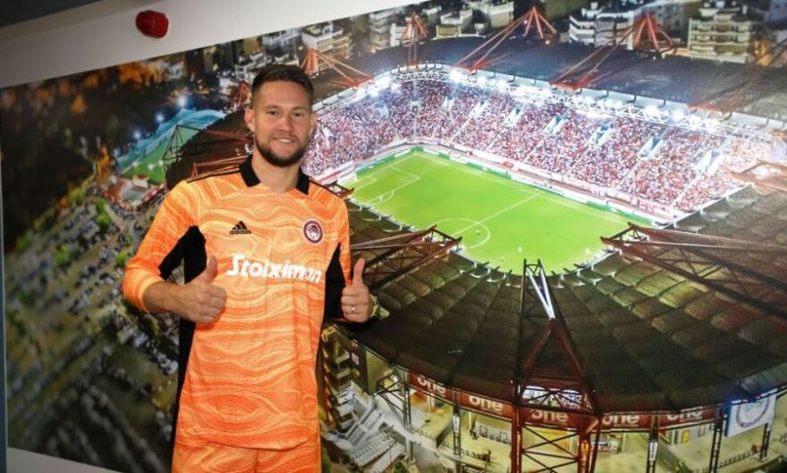 Τινάζει τη μεταγραφική μπάνκα ο Ολυμπιακός: Ανακοίνωσε τους Βατσλίκ, Αγκιμπού Καμαρά και Αλγκασίμ Μπα