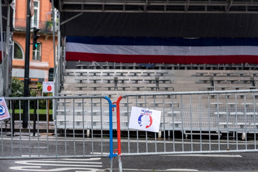 Η Γαλλία γιόρτασε την επέτειο από την Άλωση της Βαστίλης εν μέσω πανδημίας - Δείτε φωτογραφίες 