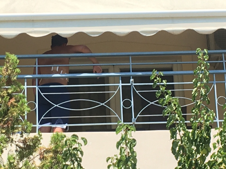 Άλιμος: Βίντεο-ντοκουμέντο από την επίθεση με μαχαίρι στον ανήλικο - Έχουν γίνει εννέα συλλήψεις