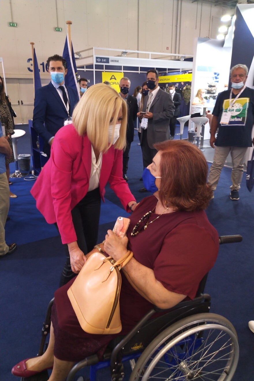 Η συνάντηση της Φώφης Γεννηματά με τη Μαριέττα Γιαννάκου 