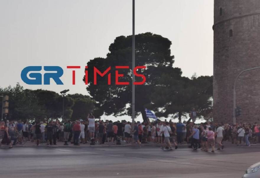 Συγκεντρώσεις και πορείες αντιεμβολιαστών και σε Θεσσαλονίκη - Ηράκλειο