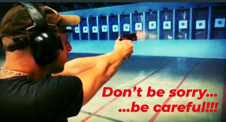 Ηλιούπολη: Αυτός είναι ο αστυνομικός – Σαμπάνιες, όπλα και... αποφθέγματα στο προφίλ του στο Facebook