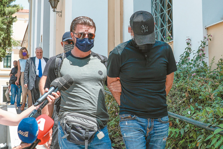 Το ετερόκλητο «παρεάκι» του Κορυδαλλού 