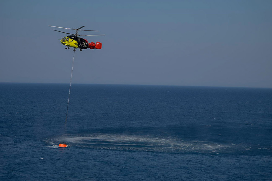 Σάμος: Ανεξέλεγκτη η φωτιά στους Βουρλιώτες - Εκκενώθηκαν προληπτικά δύο ξενοδοχεία