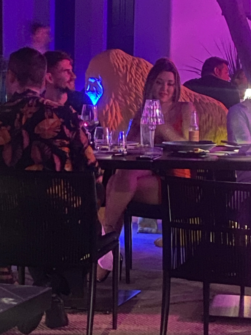 Μύκονος: Το γλέντι του Ραμαζότι με τον Ρέμο, τα αυτόγραφα και ο Ζορζίνιο