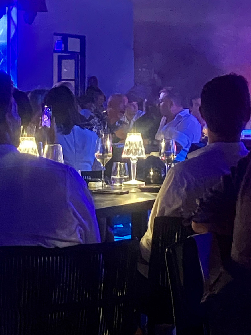 Μύκονος: Το γλέντι του Ραμαζότι με τον Ρέμο, τα αυτόγραφα και ο Ζορζίνιο