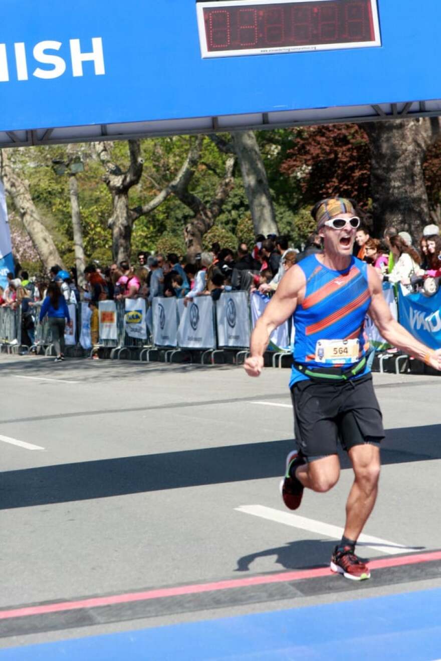 Άγης Εμμανουήλ: «Γιατί θα τρέξω 2.421 χιλιόμετρα μέσα σε 80 μέρες»