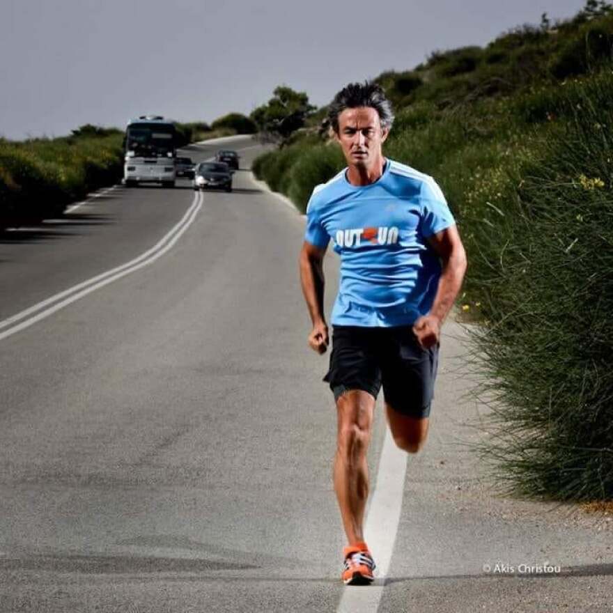 Άγης Εμμανουήλ: «Γιατί θα τρέξω 2.421 χιλιόμετρα μέσα σε 80 μέρες»