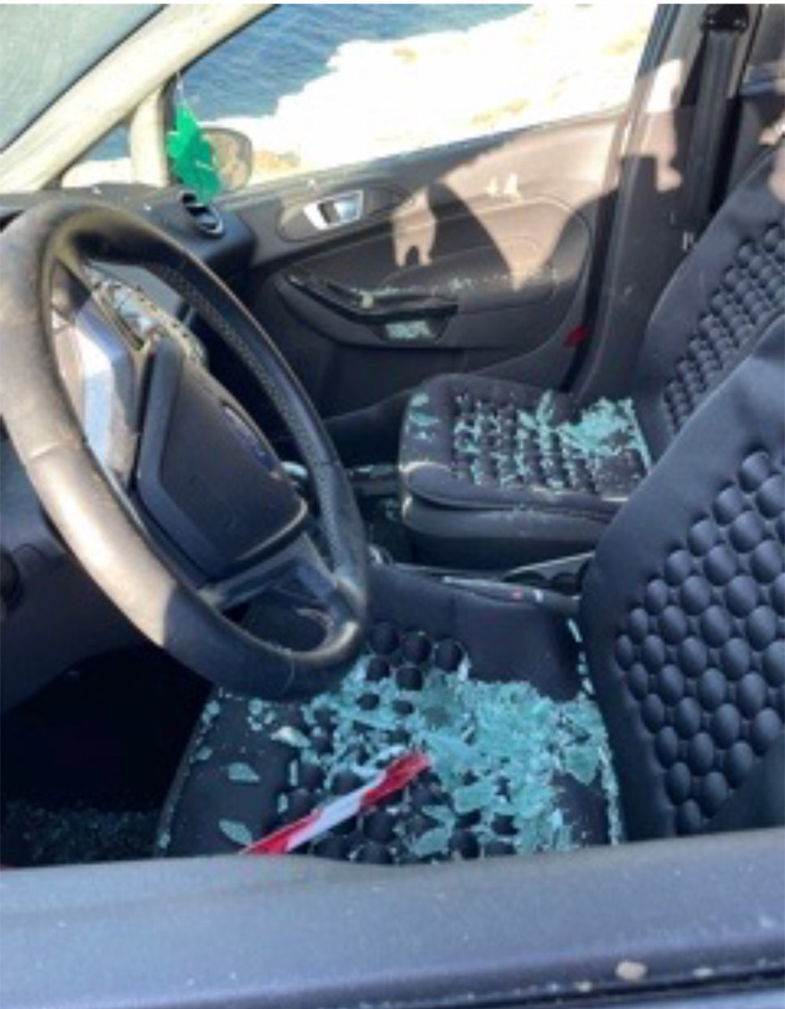 Φολέγανδρος: Σήμερα η κηδεία της Γαρυφαλλιάς - Επιθετικός προς τους αστυνομικούς μετά τη δολοφονία ο 30χρονος