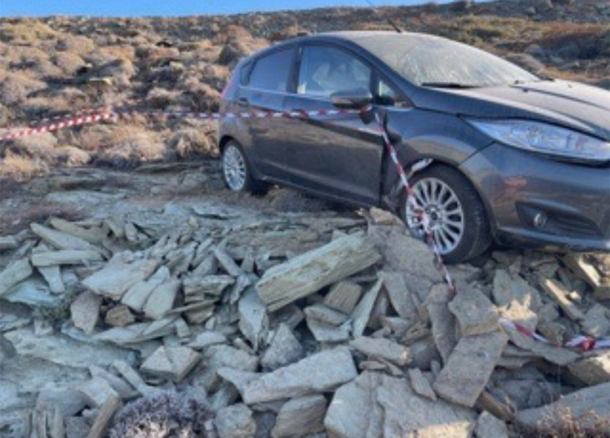 Φολέγανδρος: Σήμερα η κηδεία της Γαρυφαλλιάς - Επιθετικός προς τους αστυνομικούς μετά τη δολοφονία ο 30χρονος