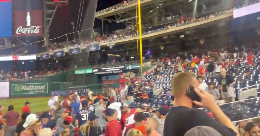 Ουάσινγκτον: Πυροβολισμοί έξω από γήπεδο μπέιζμπολ - Τρεις τραυματίες