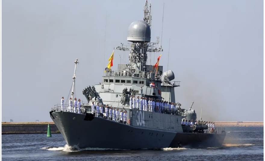 Ρωσία: Εντυπωσιακά πλάνα με θωρηκτά, υποβρύχια και αεροσκάφη ενόψει της Ναυτικής Παρέλασης