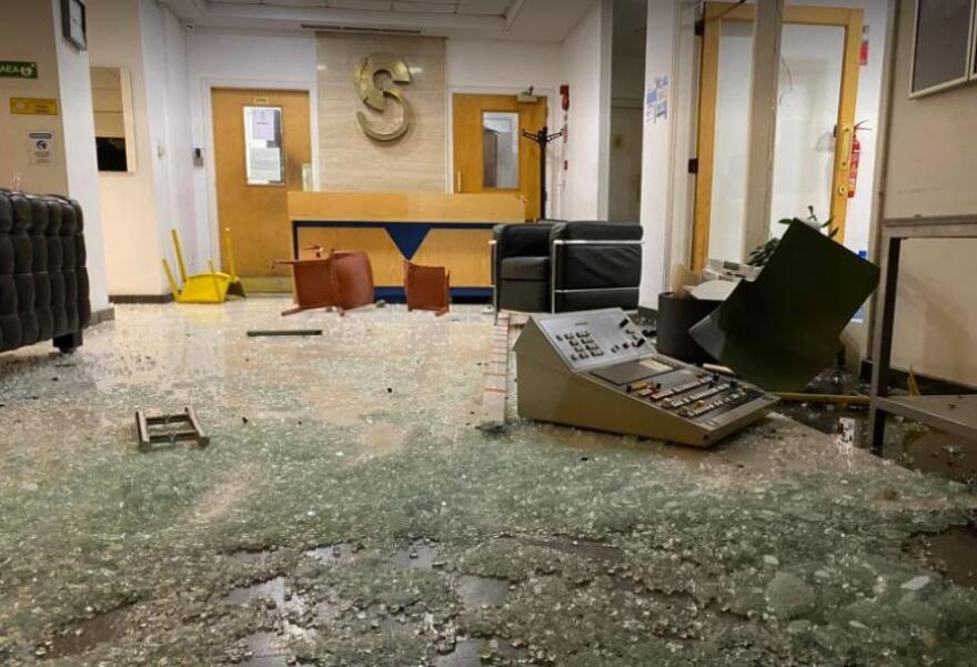 Κύπρος: Κρανίου τόπος ο τηλεοπτικός σταθμός μετά την επίθεση των αντιεμβολιαστών