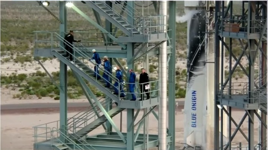 Πώς ο Μπέζος κέρδισε τον Μπράνσον στη μάχη του διαστήματος