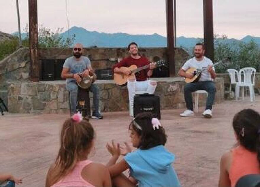 Ο Λούκας Γιώρκας στους πυρόπληκτους στην Κύπρο - Ανυπολόγιστες οι ζημιές