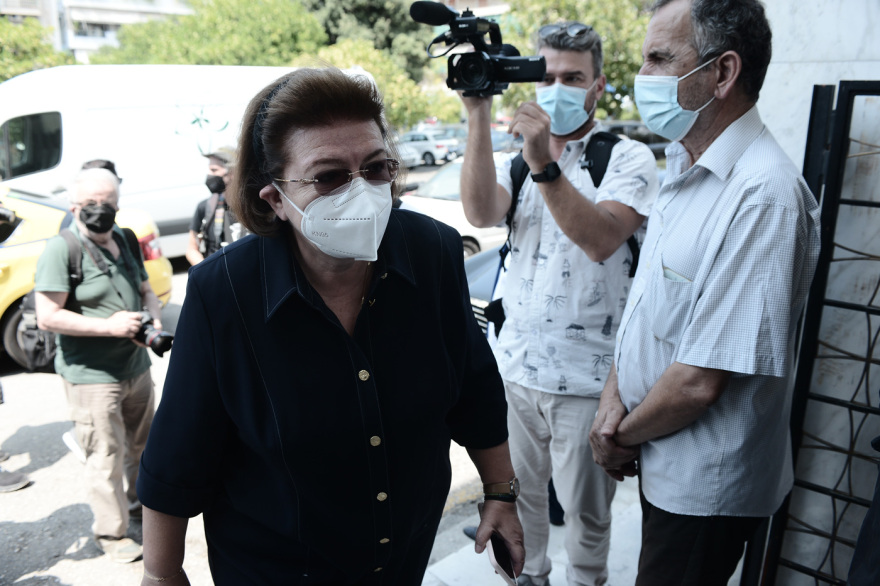 Το τελευταίο αντίο στον Τόλη Βοσκόπουλο - Δείτε βίντεο